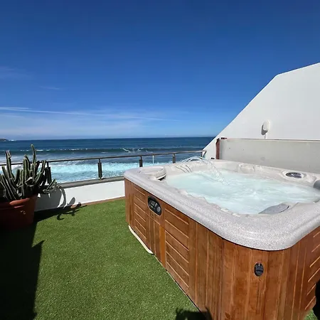 Casa Oleaje Holiday home